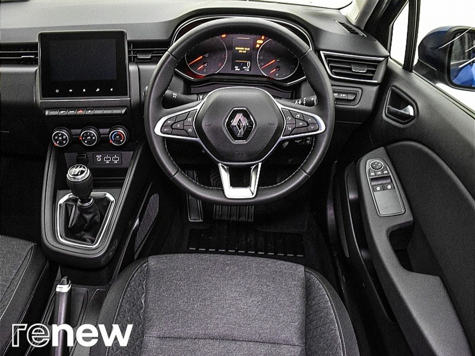 2022 Renault Clio - image 37