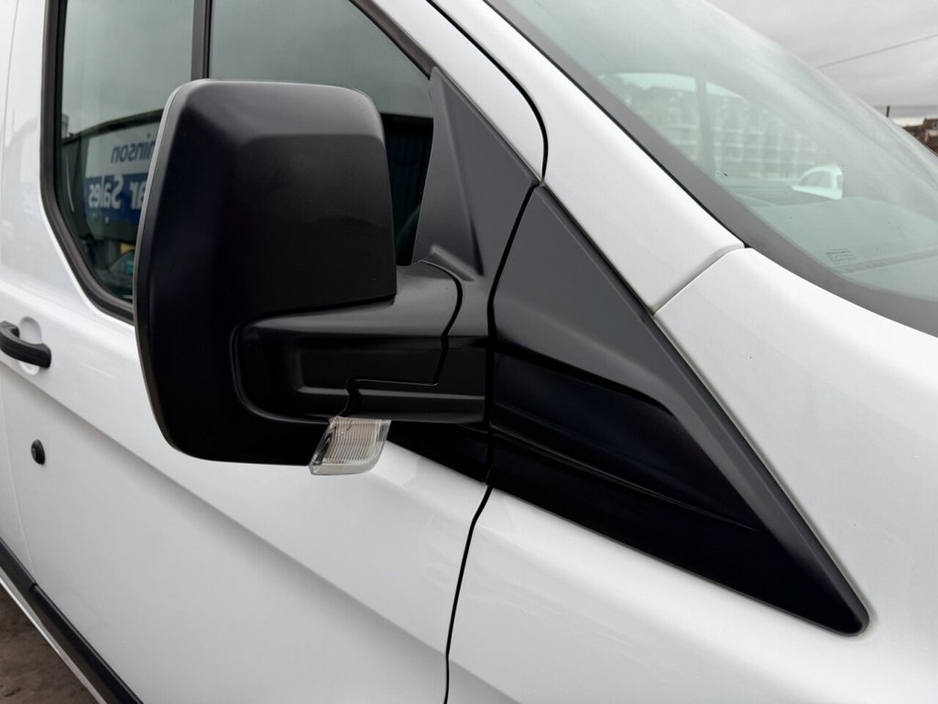 2018 Ford Transit Custom - image 29