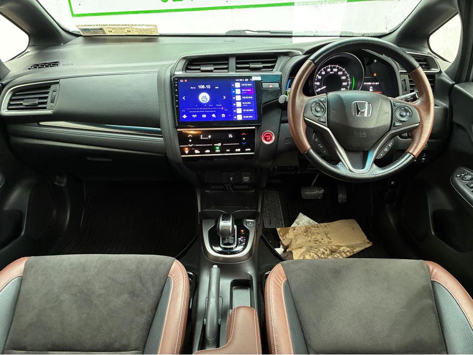 2017 Honda Fit 1.5i Petrol Hybrid L Automatic €13,500