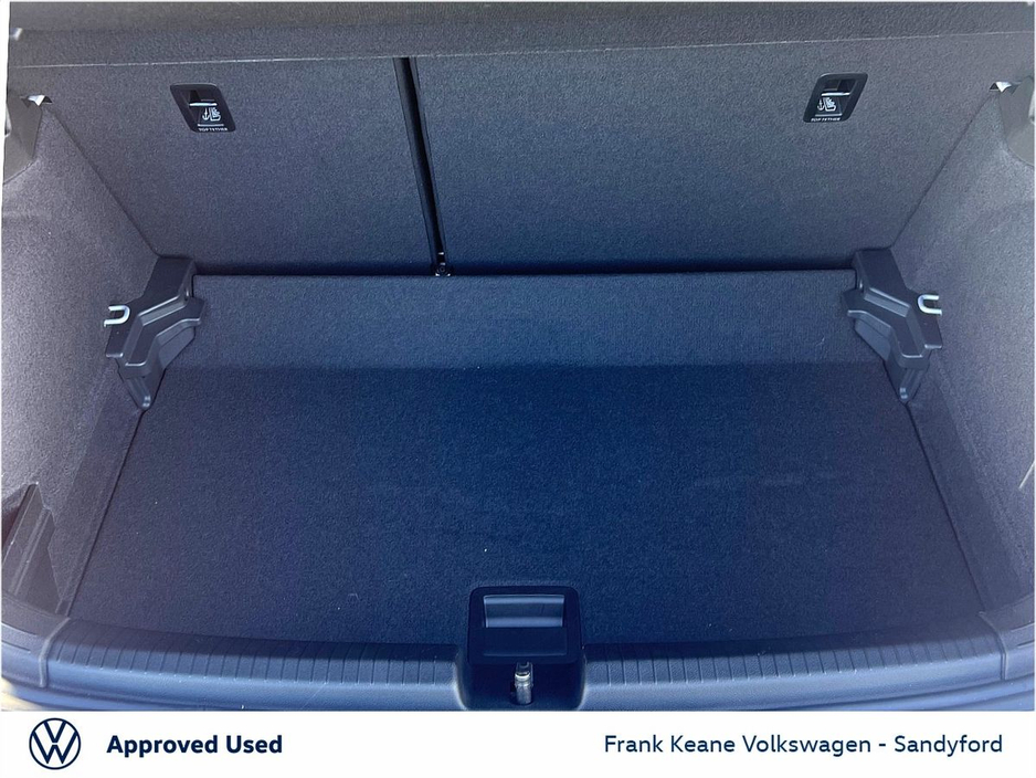 2025 Volkswagen Polo *R-Line* 1.0TSI 95HP Auto @Frank Keane Volkswagen South Dublin €30,995