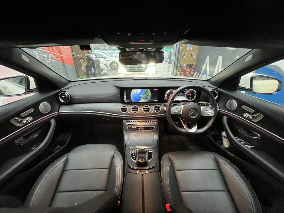 2019 Mercedes-Benz E Class €28950 2019 MERCEDES-BENZ E350 AV SP 2.0 AUTOMATIC / CRUISE CONTROL / 360° PARKING CAMERA / ELECTRIC MEMORY & HEATED SEATS / PADDLE SHIFTERS / AMBIENT LIGHTS / PANORAMIC SUNROOF €28,950
