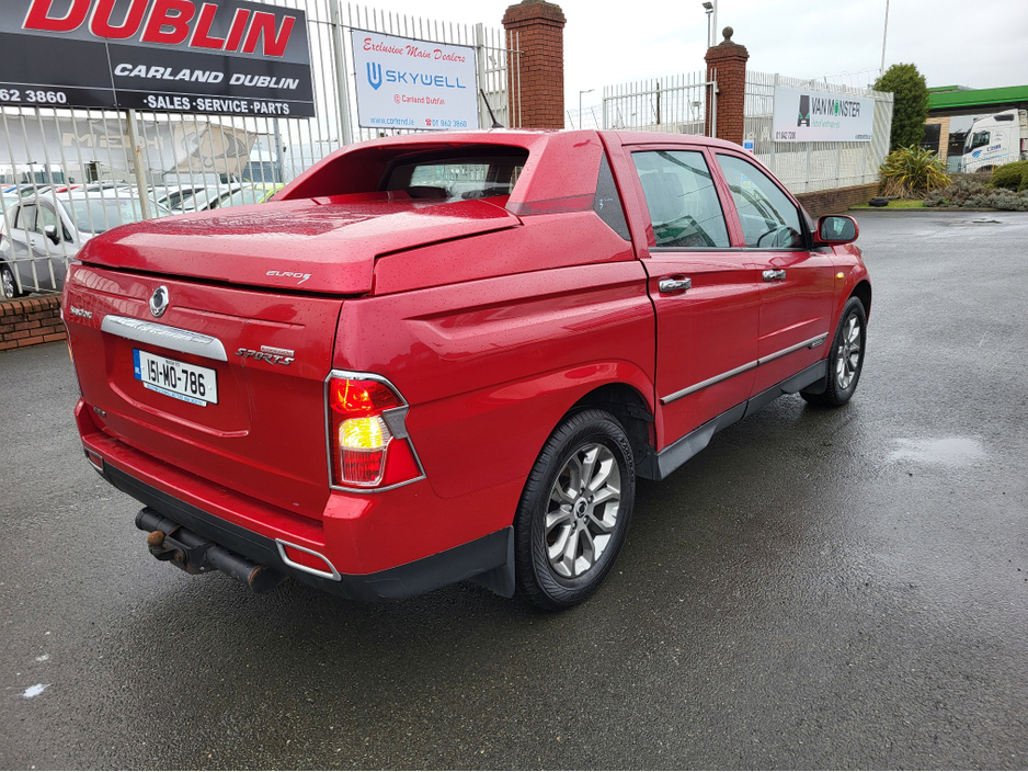 2015 Ssangyong Korando - image 3