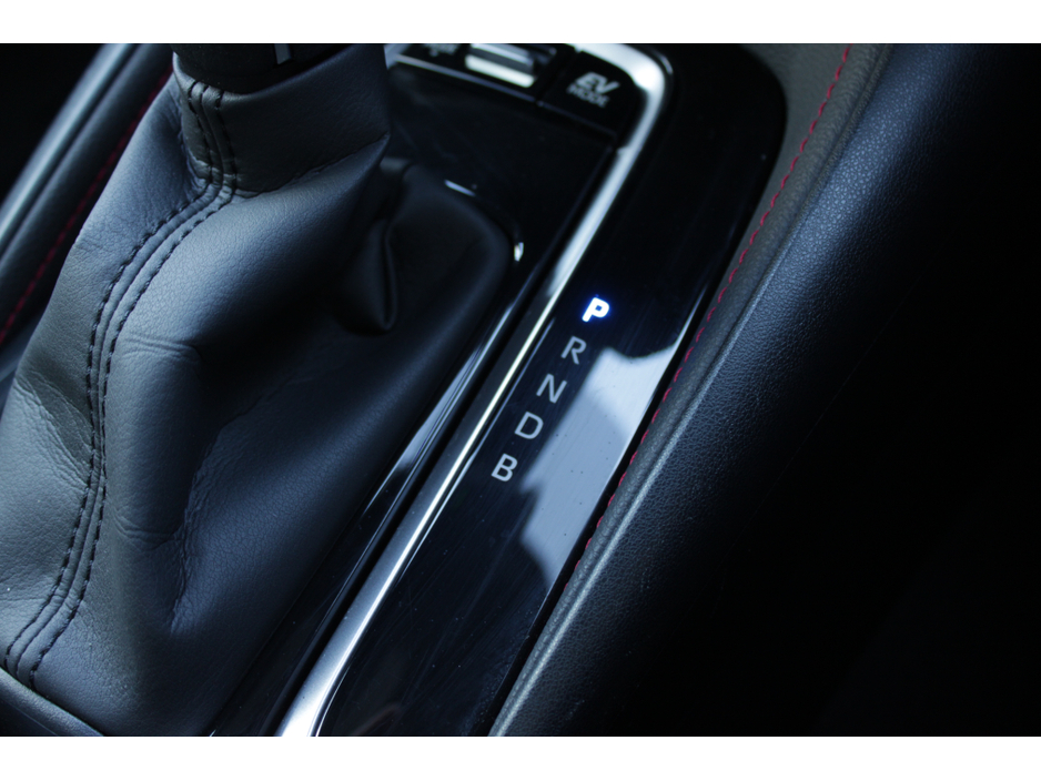 2020 Toyota Corolla - image 18