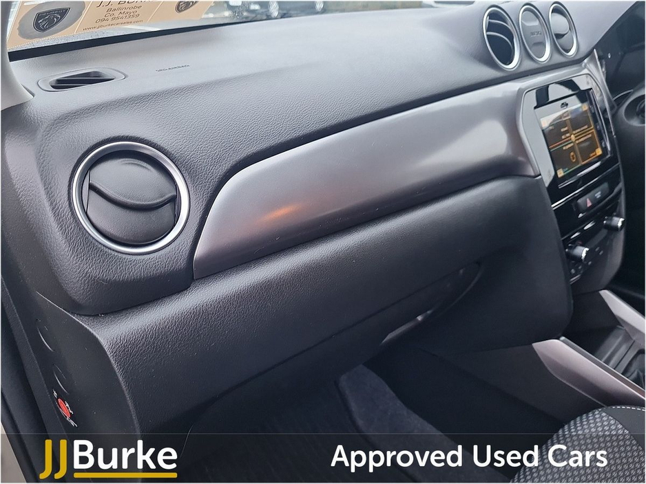 2023 Suzuki Vitara - image 14