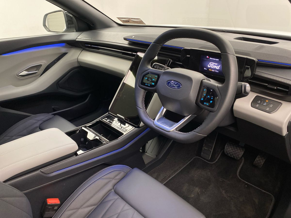 2026 Ford Explorer - image 9