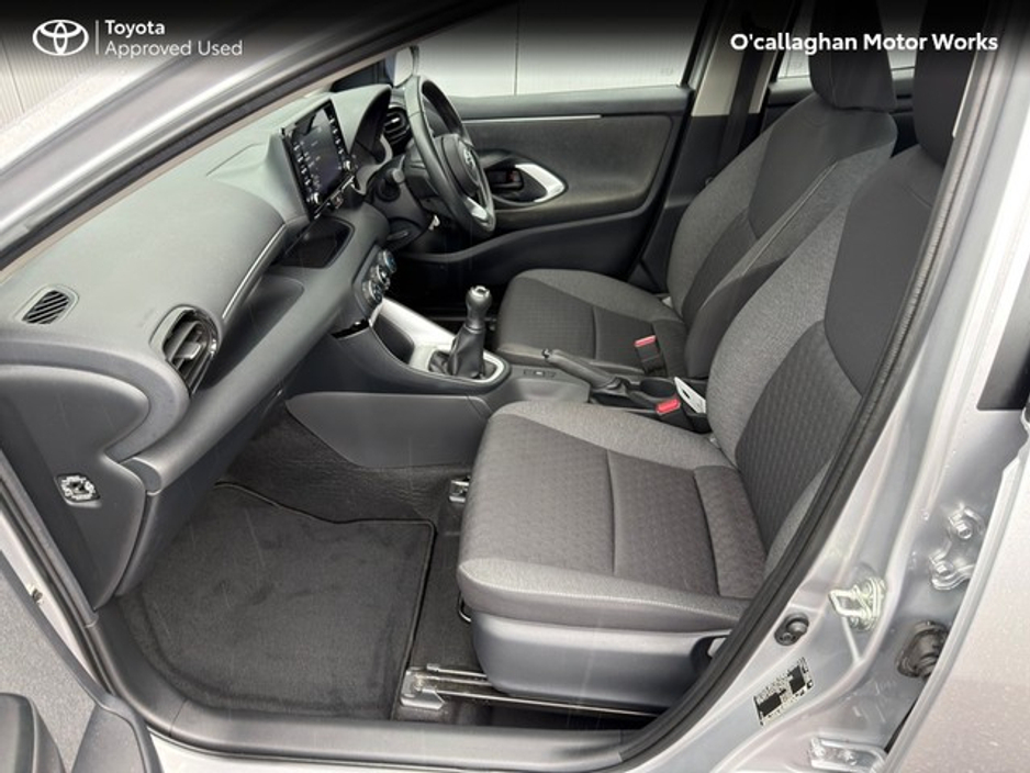 2022 Toyota Yaris 1.0 LUNA 4DR €21,950