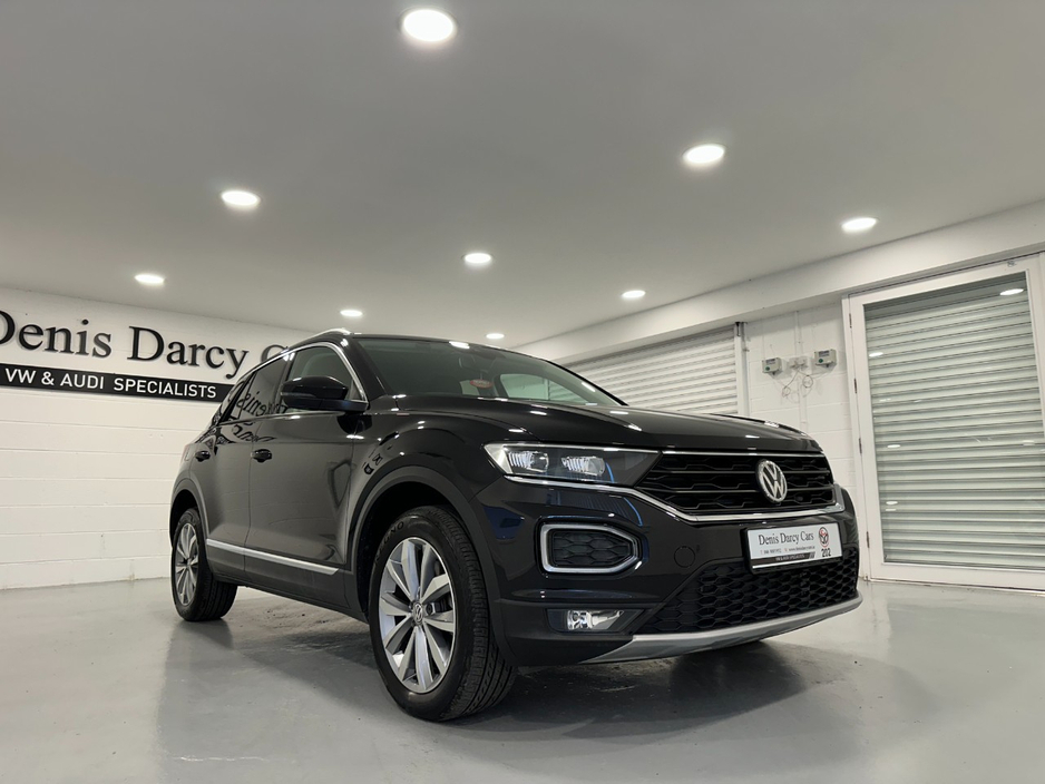 2020 Volkswagen T-Roc - image 3