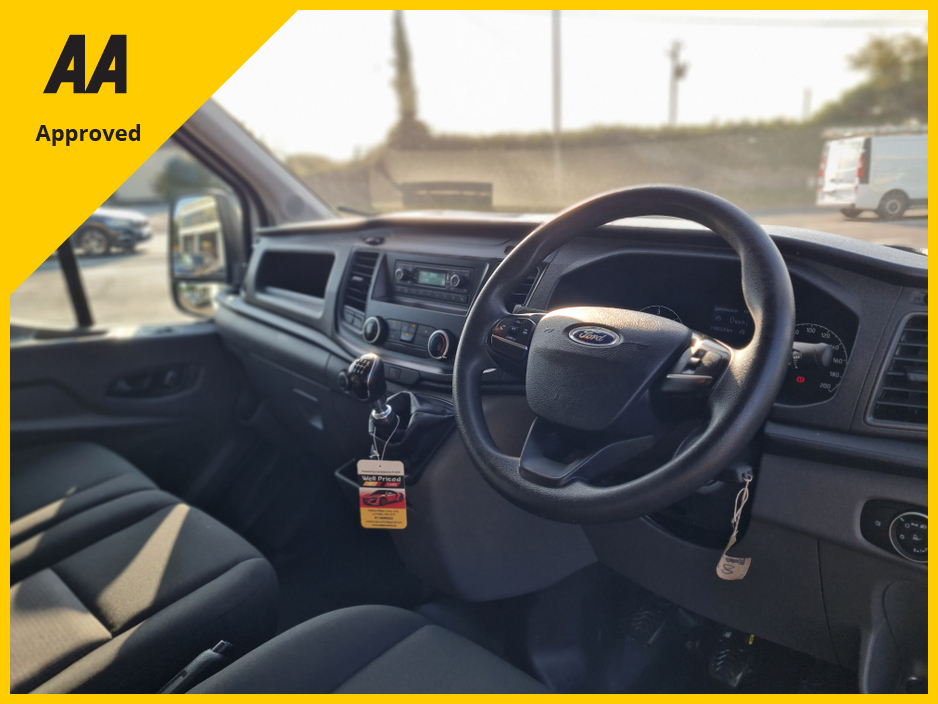 2020 Ford Transit - image 12
