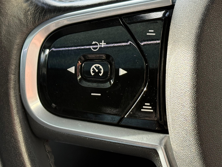 2017 Volvo XC90 T8 (407hp) PHEV Inscription Geartronic