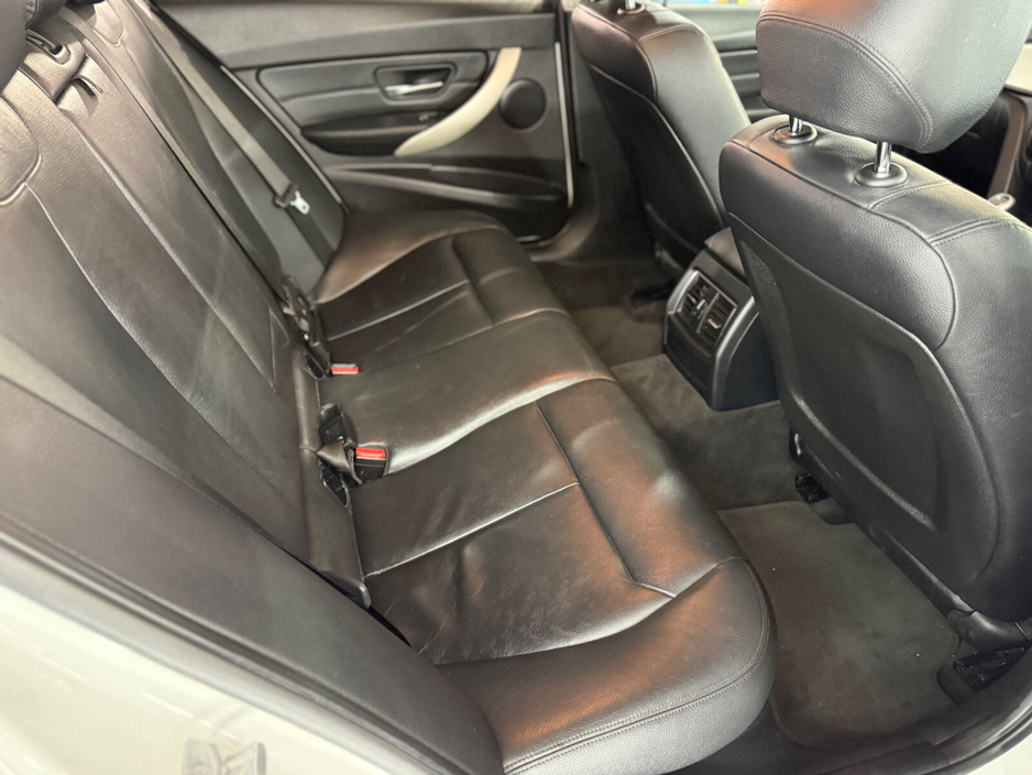 2016 BMW 3 Series 320d EfficientDynamics €13,950