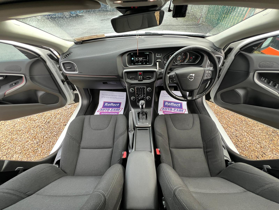 2016 Volvo V40 //STUNNING V40///AUTO//NEW NCT//IMMACULATE// €14,950