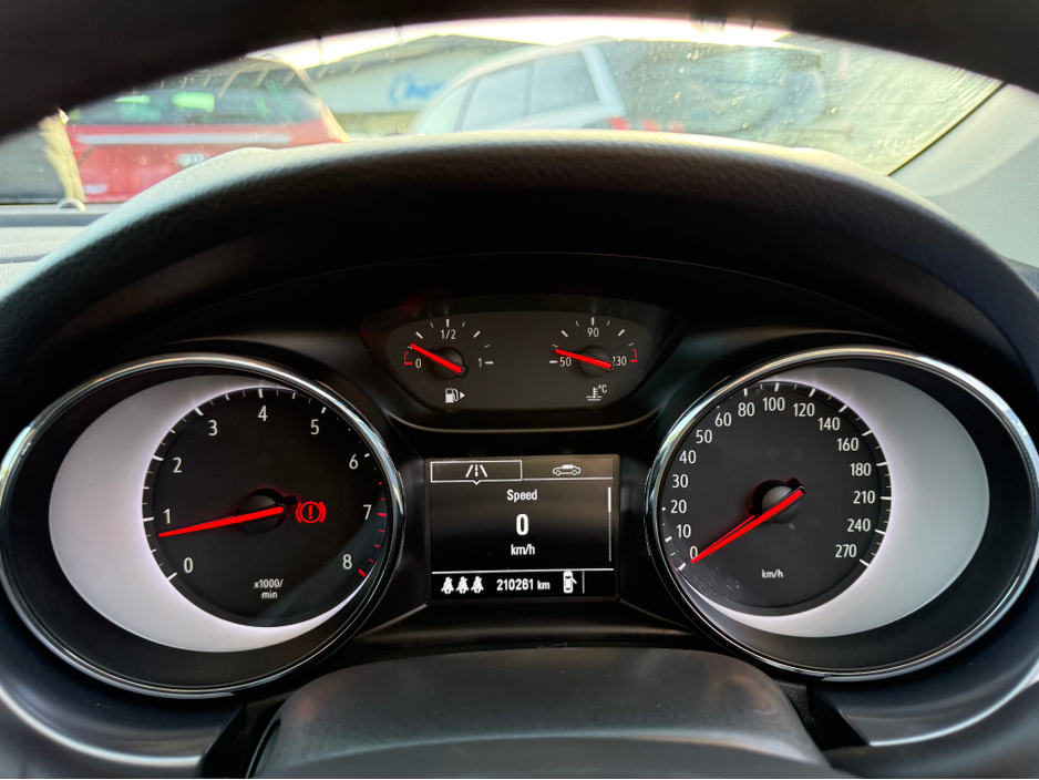 2017 Opel Astra SPORT - 1.4L PETROL - MANUAL - 12M WARRANTY - CAR: €9,950