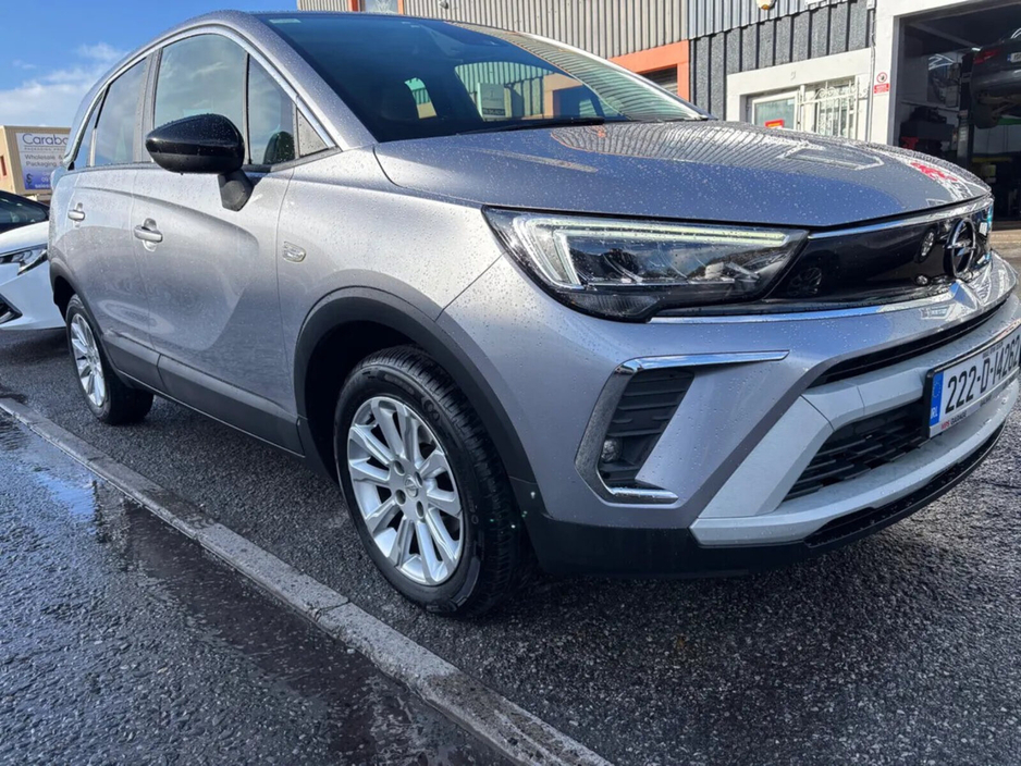 2022 Opel Crossland - image 5