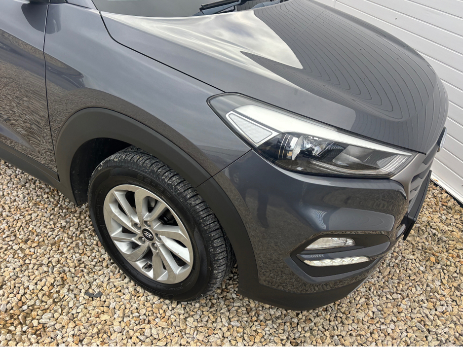 2017 Hyundai Tucson - image 10