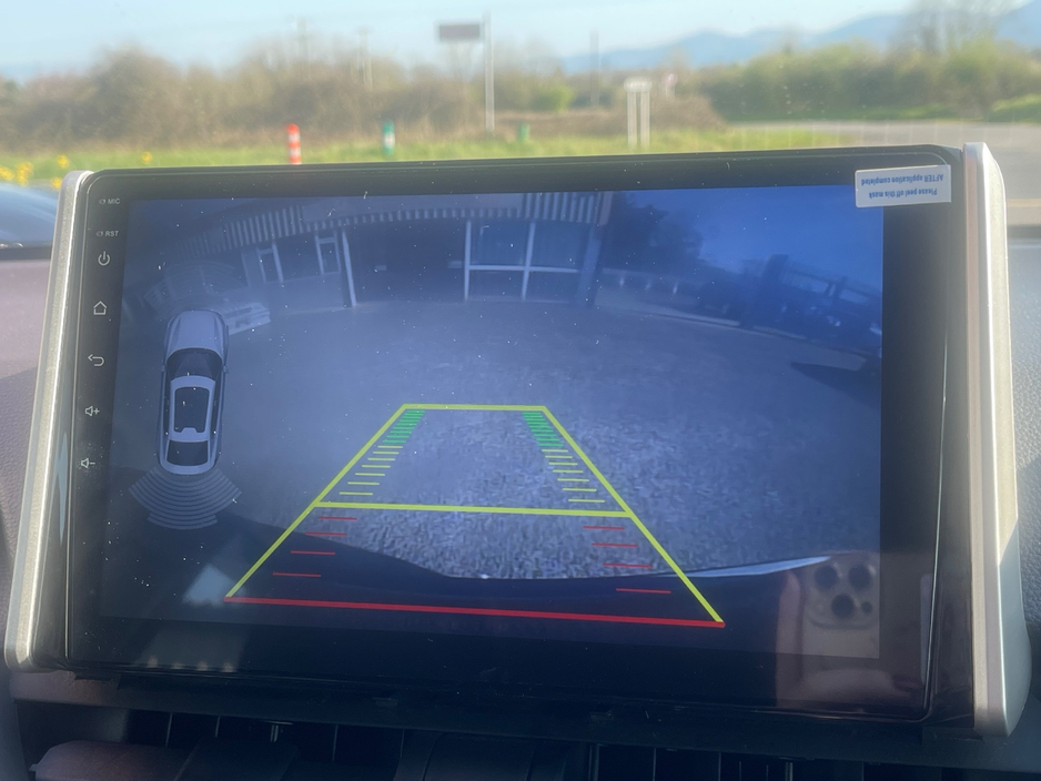 2020 Toyota Rav4 - image 14