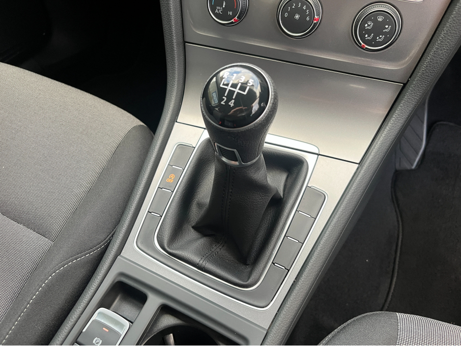 2016 Volkswagen Golf BLUEMOTION 1.2 TSI PETROL MANUAL //LOW MILES// €13,950