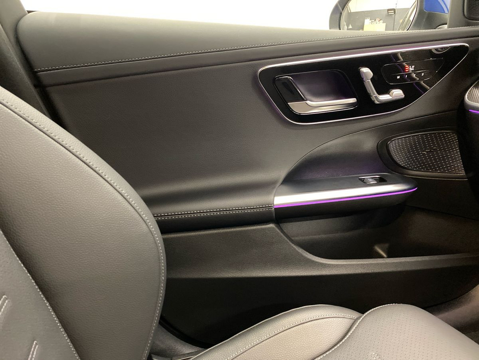 2025 Mercedes-Benz C Class - image 14
