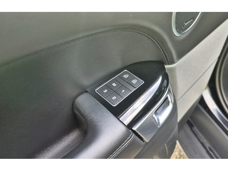 2021 Land Rover Range Rover Sport - image 10