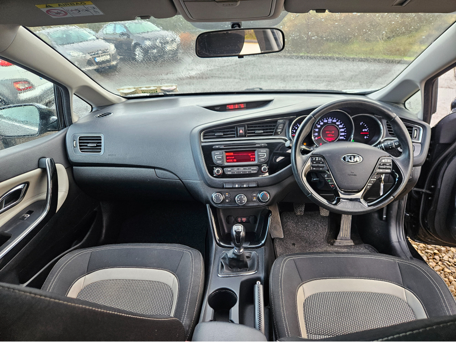 2018 Kia Ceed - image 8