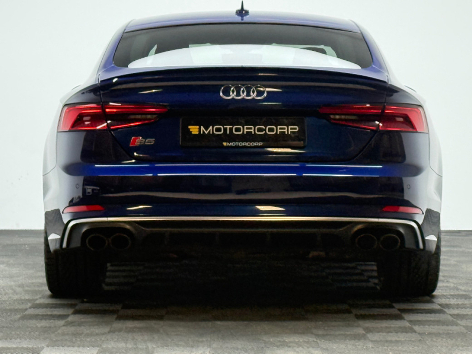 2017 Audi S5 - image 6