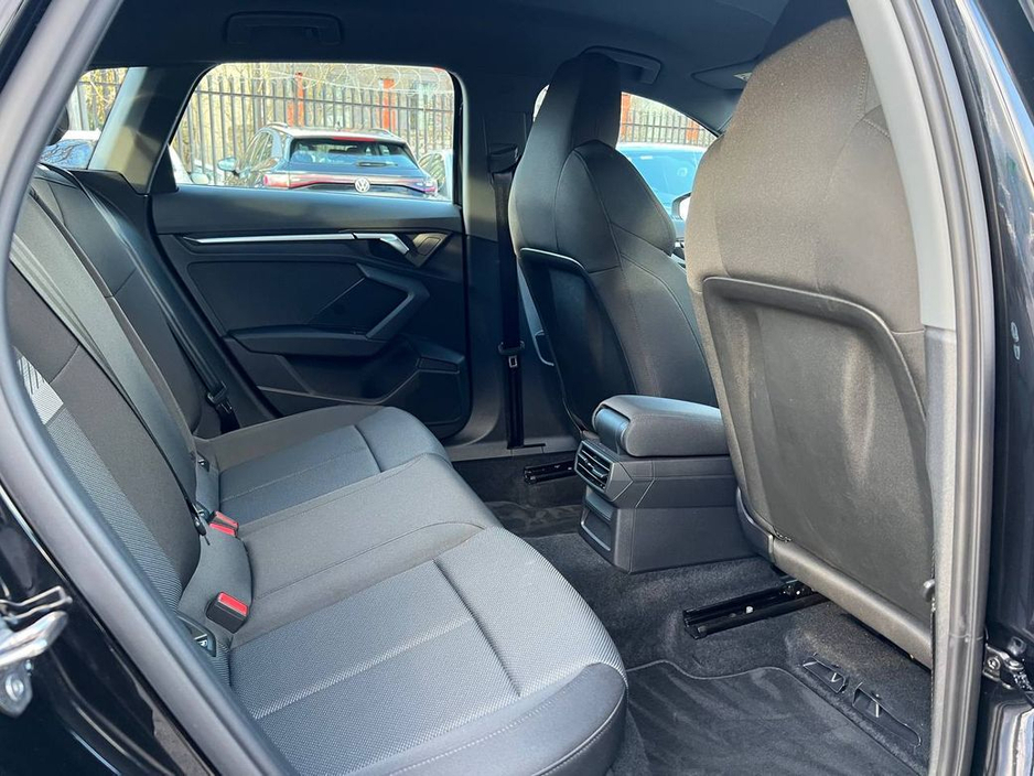 2024 Audi A3 SPORT 40 TFSI 1.4 HYBRID * AS NEW CAR * // VERY LOW MILEAGE // APPLE CARPLAY/ANDROID AUTO // AUDI DRIVE SELECT // ADAPTIVE CRUISE CONTROL €31,900