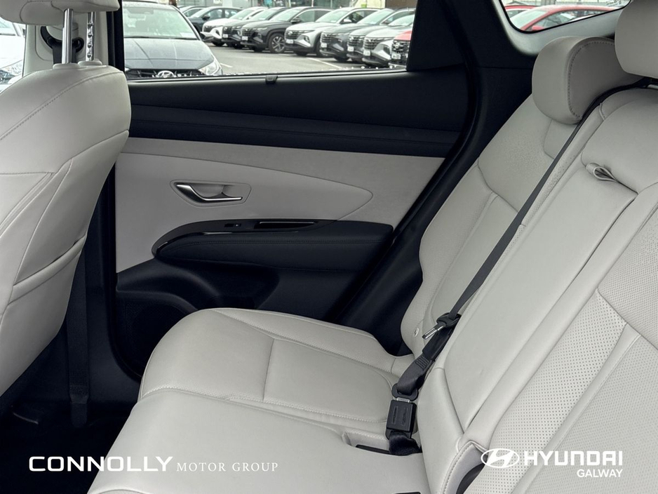 2025 Hyundai Tucson - image 5
