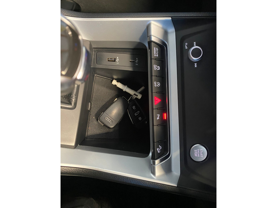 2020 Audi Q3 35 TDI 150 S-TRONIC SE 4DR AUTO €29,950