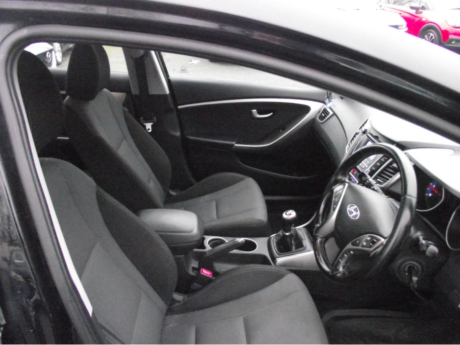 2013 Hyundai i30 1.6CRDI DELUXE 5DR €5,500