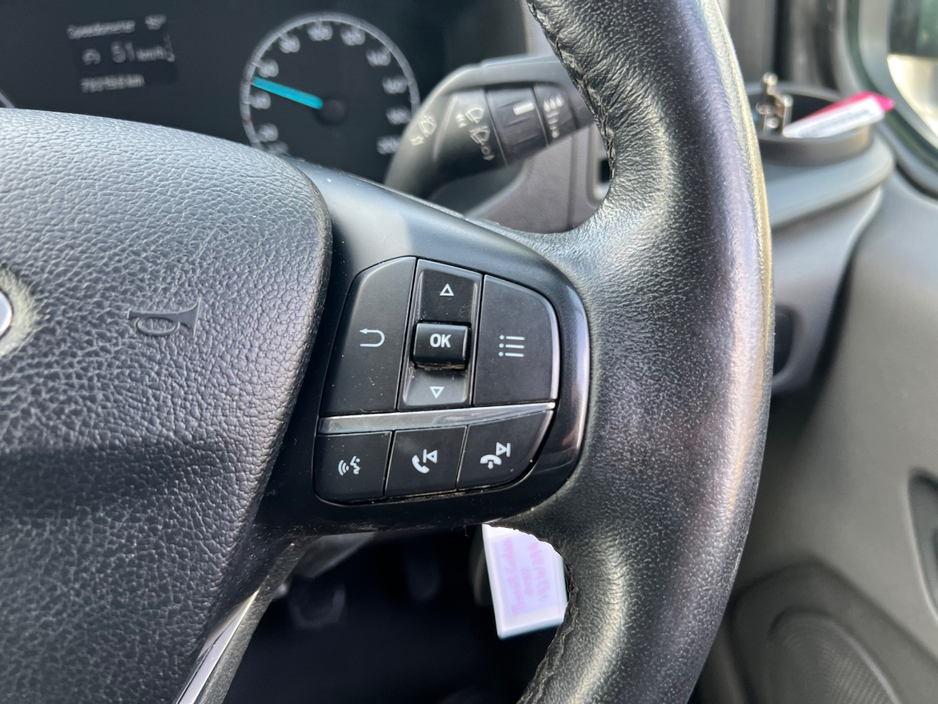 2019 Ford Transit Custom - image 20