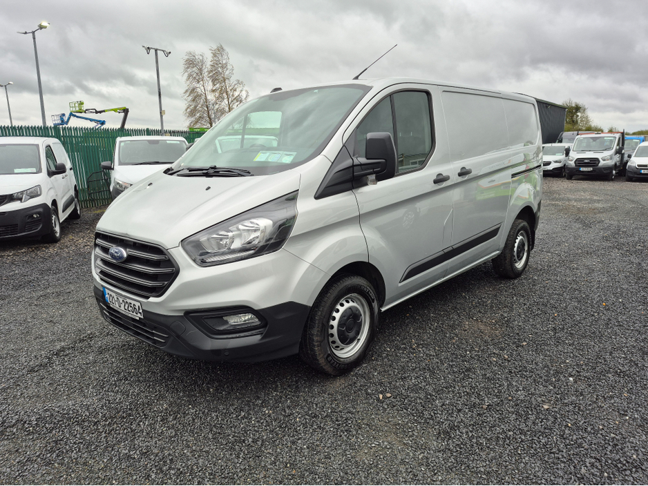 2022 Ford Transit Custom - image 3
