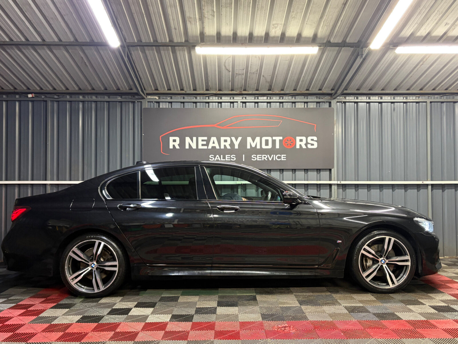 2018 BMW 7 Series - image 6