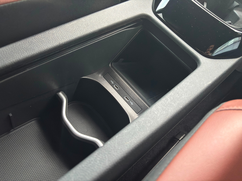 2021 Volkswagen ID.4 - image 26