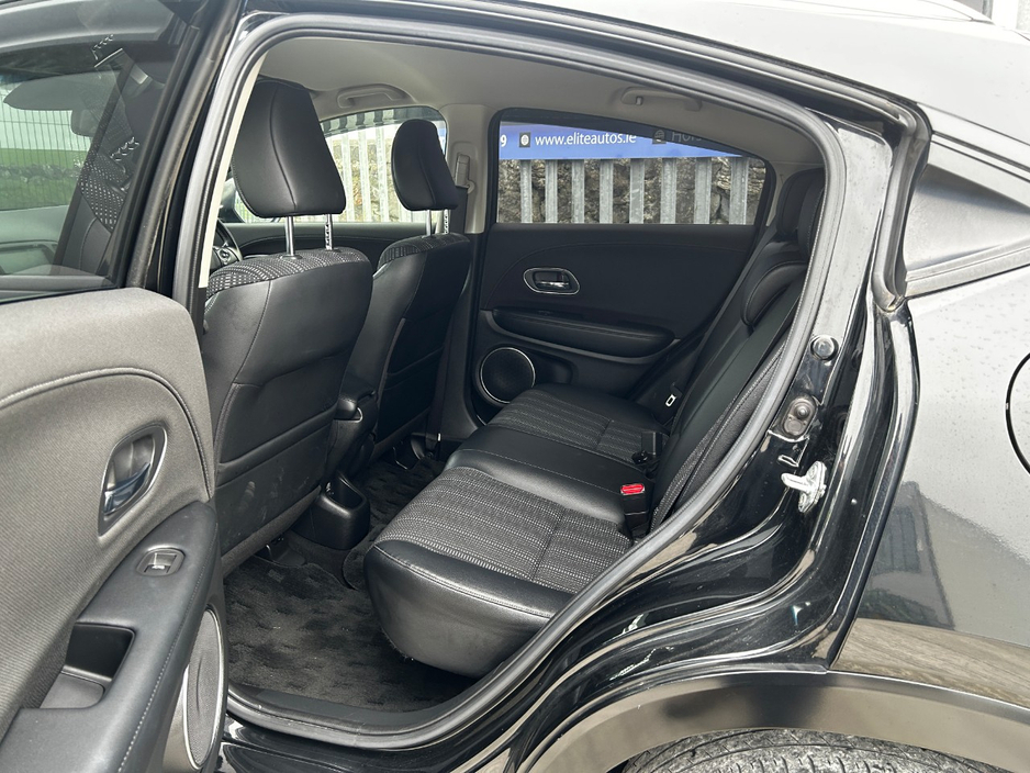 2017 Honda Vezel - image 12