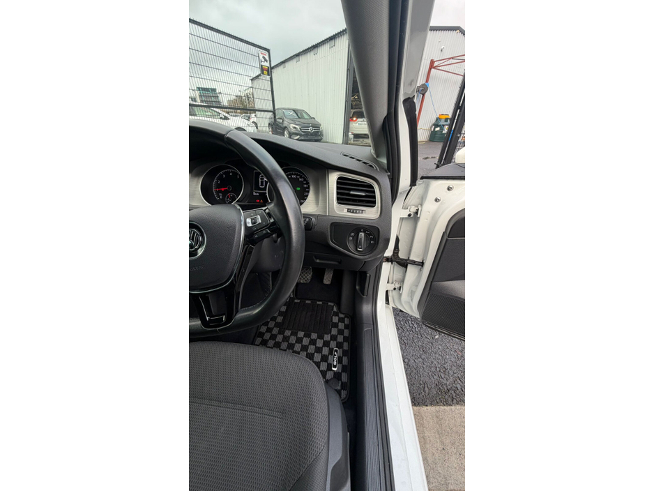 2017 Volkswagen Golf 1.2 TSI 110 bhp Comfortline €14,999
