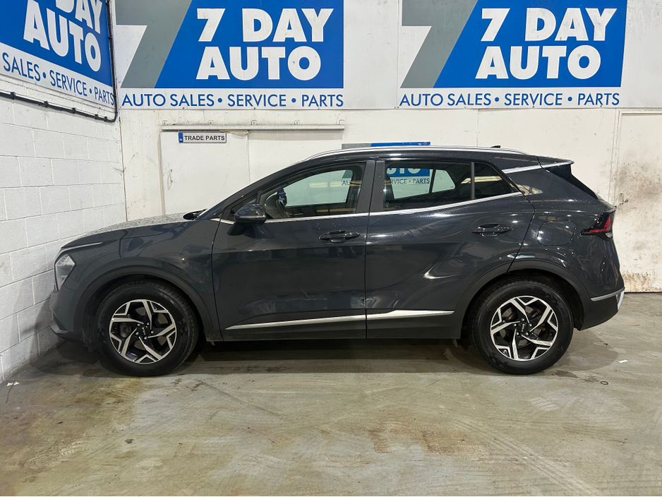 2023 Kia Sportage - image 4