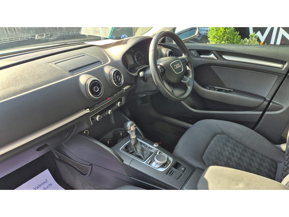 2014 Audi A3 - image 10