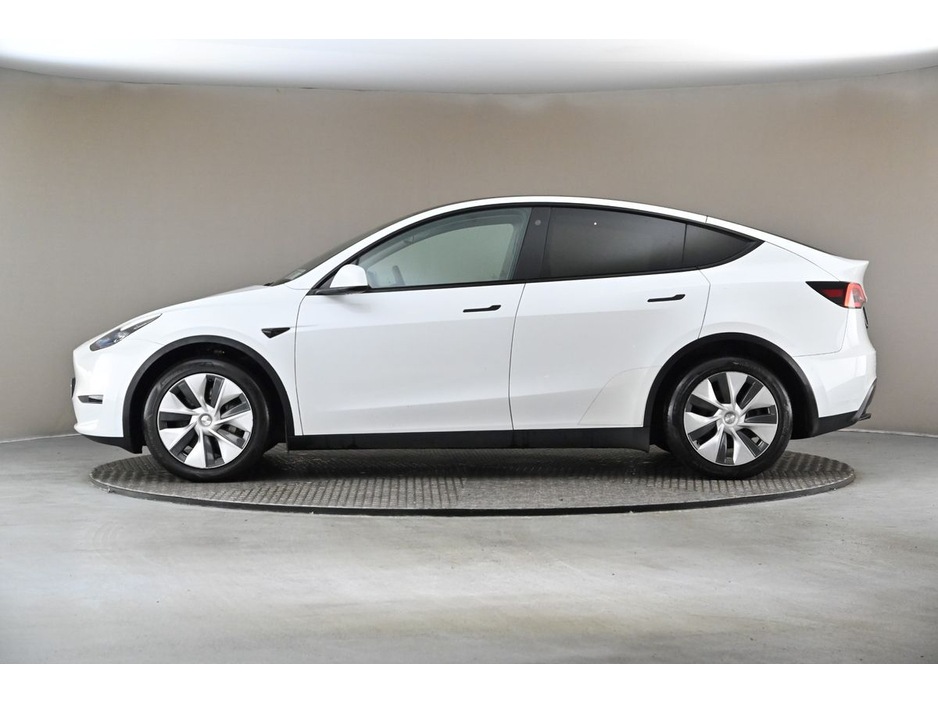 2024 Tesla Model Y LONG RANGE AWD Dual Motor €37,490