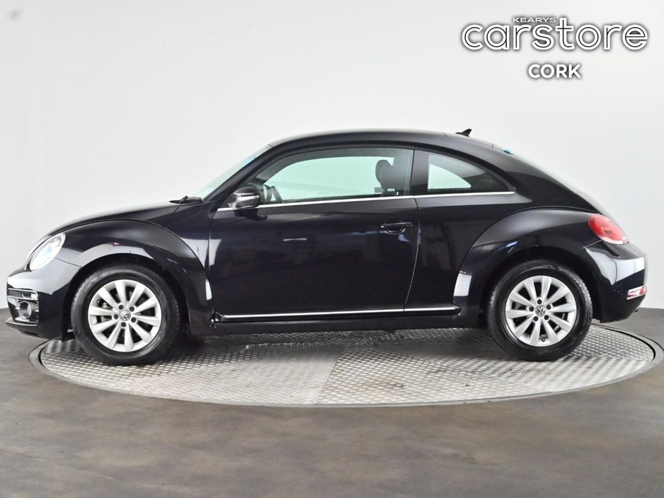 2017 Volkswagen Beetle - image 6