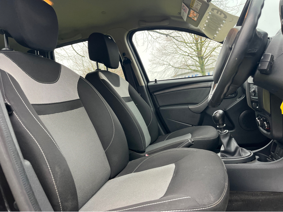 2017 Dacia Duster SIGNATURE 1.5 DCI 110 4X 4DR €10,950