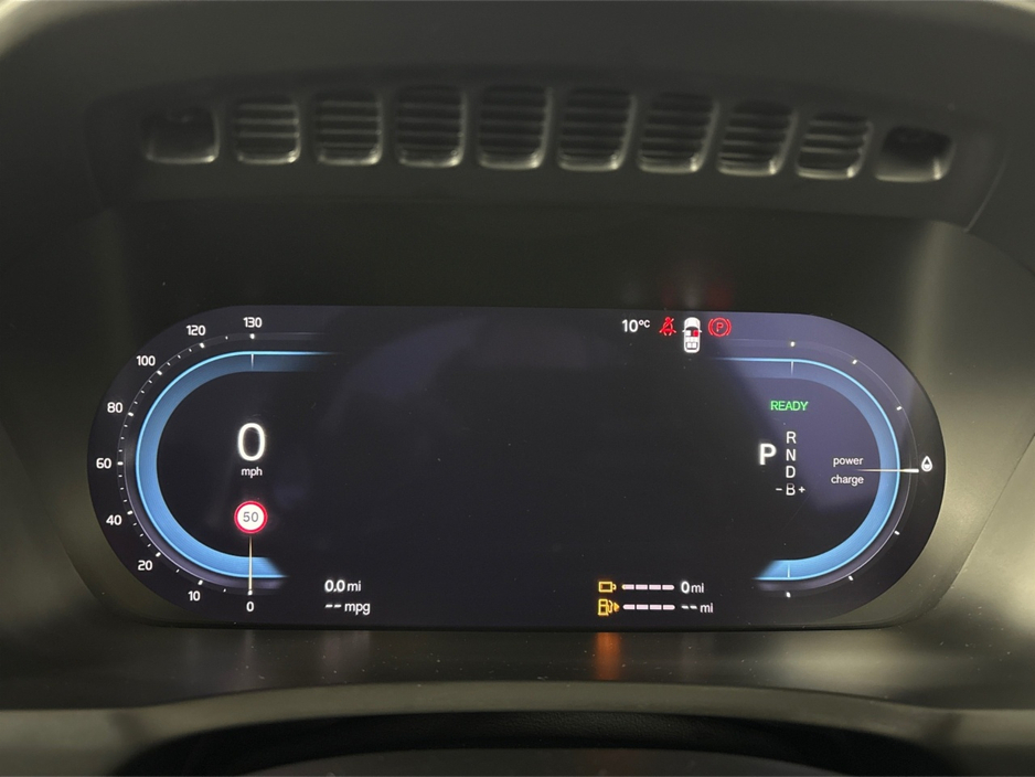 2022 Volvo XC90 2.0 T8**7 SEATER**BLACK LEATHER INTERIOR**FRONT HEATED ELECTRIC MEMORY SEATS**HEATED MULTIFUNCTIONAL STEERING WHEEL**TOUCH SCREEN DIGITAL MEDIA DISPLAY**REVERSE CAMERA*KEYLESS START*ELECTRIC TAILGATE* €53,995