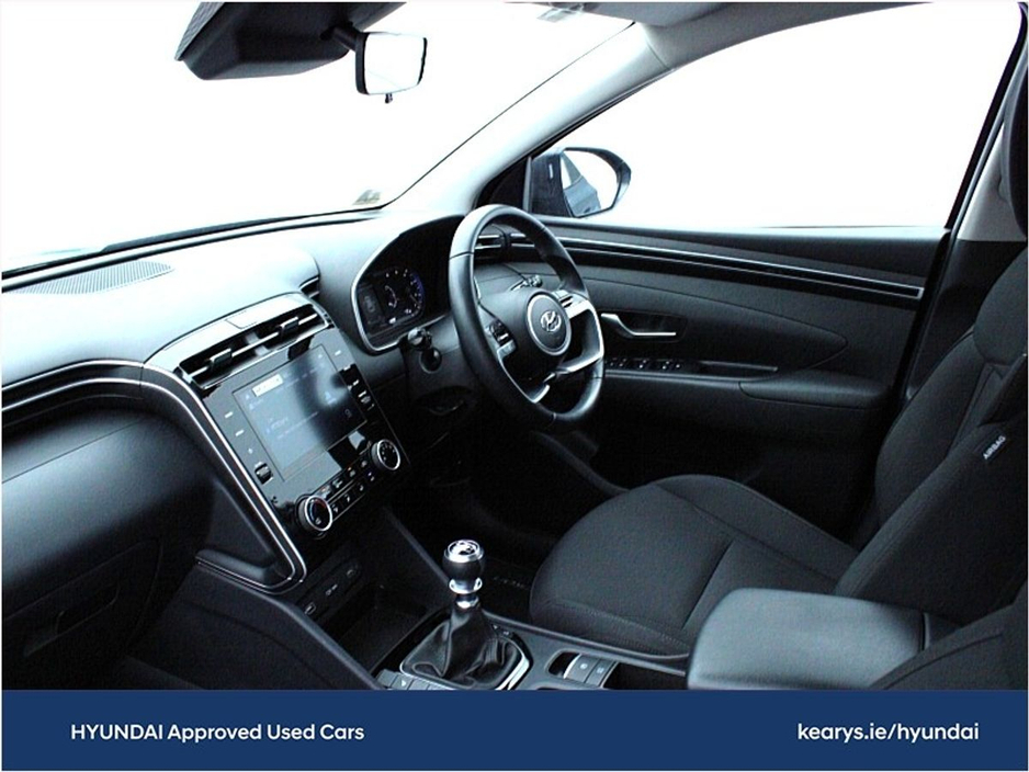 2022 Hyundai Tucson - image 5