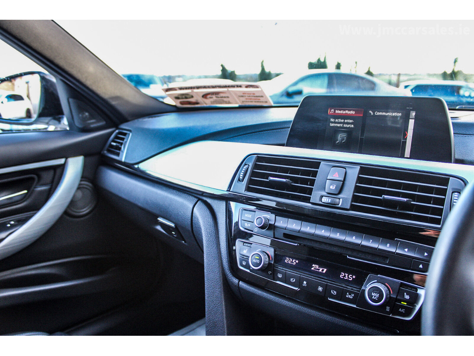 2018 BMW 3 Series  €23,995