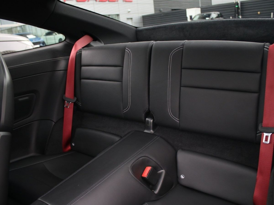 2022 Porsche 911 Carrera €175,000