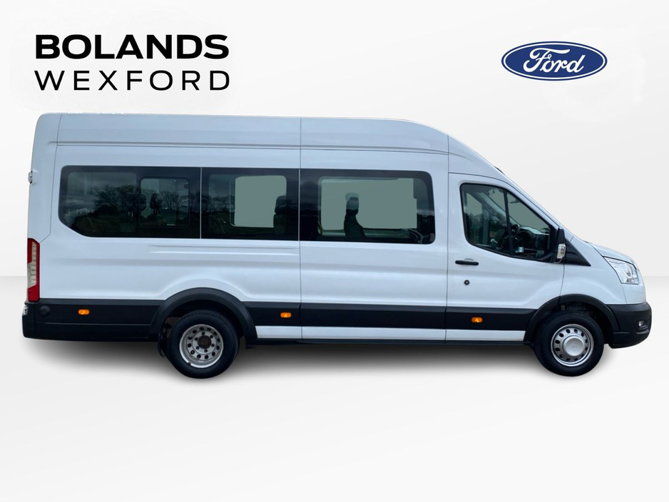 2022 Ford Transit - image 4