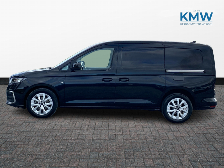2025 Ford Transit Connect Limited 2.0 102BHP LWB €23,500
