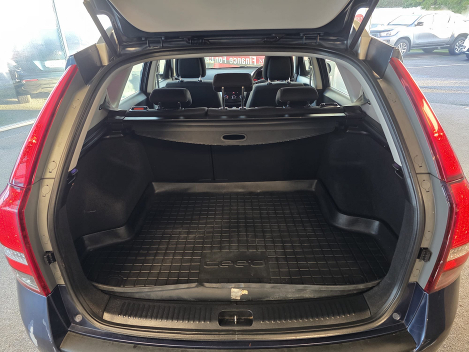 2011 Kia Ceed CEE'D 1.6 CRDI 2 ECODYNAMICS 8 89BHP 5 1 1.6CRDI 5DR €4,950