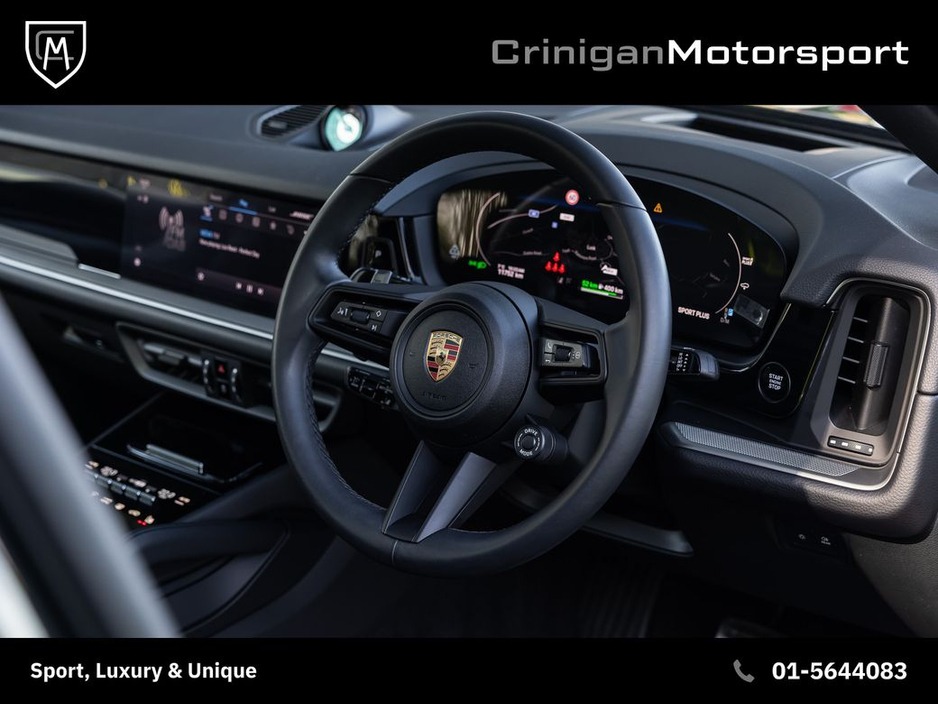 2025 Porsche Cayenne - image 9