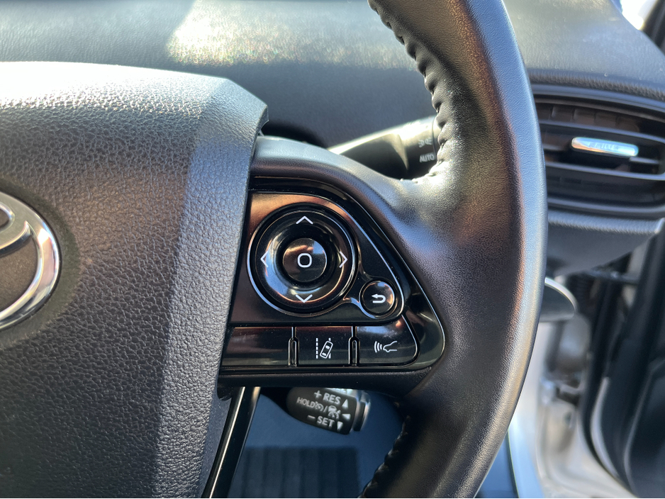 2019 Toyota Prius - image 18