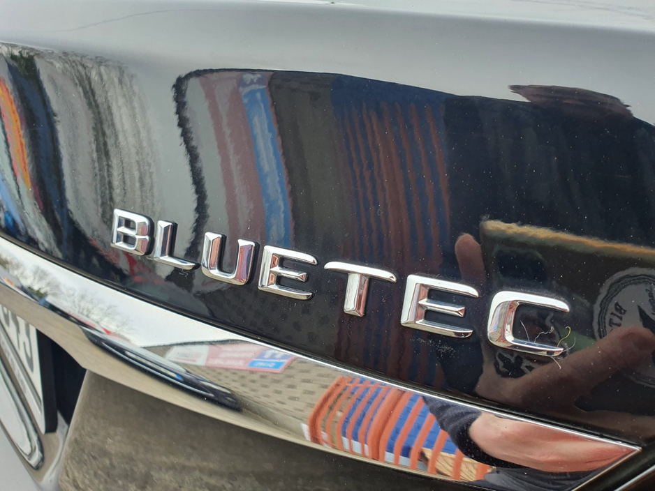 2016 Mercedes-Benz C Class - image 15