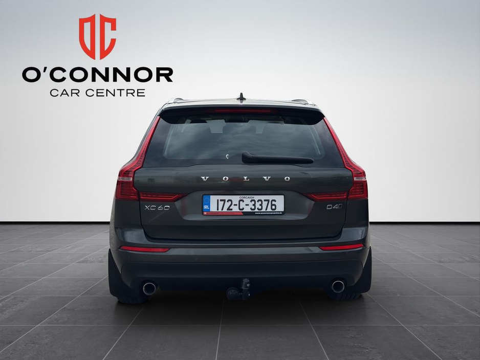 2017 Volvo XC60 - image 6